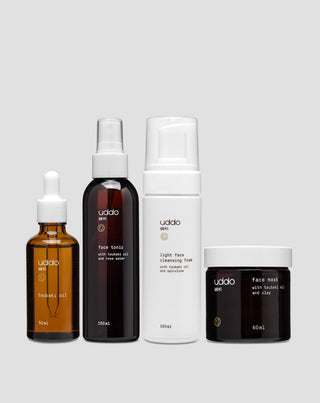 Set reinigender Gesichtskosmetik mit Uddo Tsubaki Öl - 1