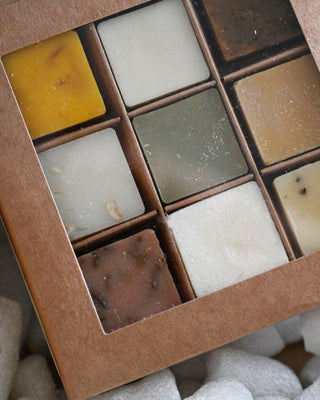 Set mit 9 Naturseifen, die von Hand hergestellt werden Natural Secrets - 2