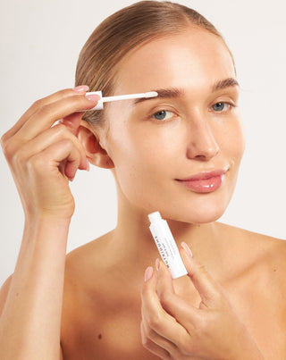 Verdickender und stärkender Conditioner für die Augenbrauen mit Grüntee-Extrakt Nutridome - 3