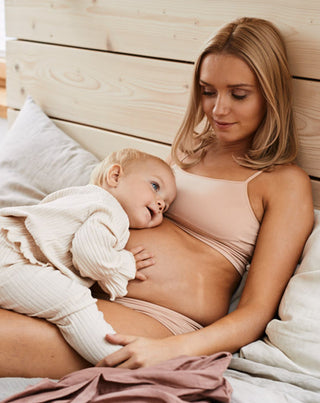 Dehnungsstreifen Öl auf Bauch, Oberschenkel und Brüste von Lili&Mu - 4