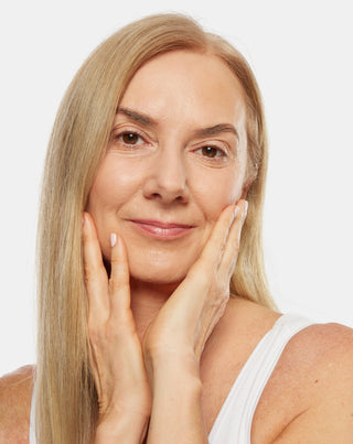 Farbwechselnder Lippenstift mit Hyaluronsäure und Vitamin E Aggie - 3