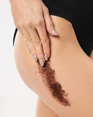 Celloo Körperpeeling mit Kaffee und natürlichen Ölen zur Reduzierung von Cellulite und Dehnungsstreifen