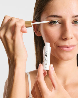 Wimpernspülung, die die Wimpern in 28 Tagen verlängert und verdunkelt Miralash - 2