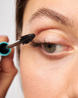 Mascara für Wimpern XL UP von Orphica mit Verdickungs-, Schwung- und Verlängerungseffekt - 2