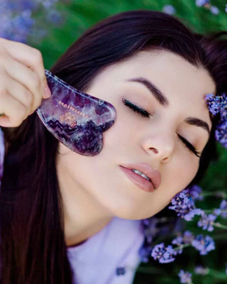 Gua Sha Gesichtsmassageplatte mit Amethyst, Harmoniestein und Kristallentspannung - 2
