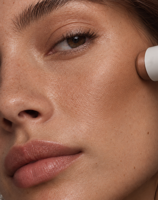Bronzer-Stick für das Gesicht, natürlicher sonnengeküsster Effekt und präzises Konturieren Praline Nutridome