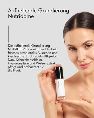Nutridome leuchtende, feuchtigkeitsspendende Foundation mit Hyaluronsäure für Wildlederhaut