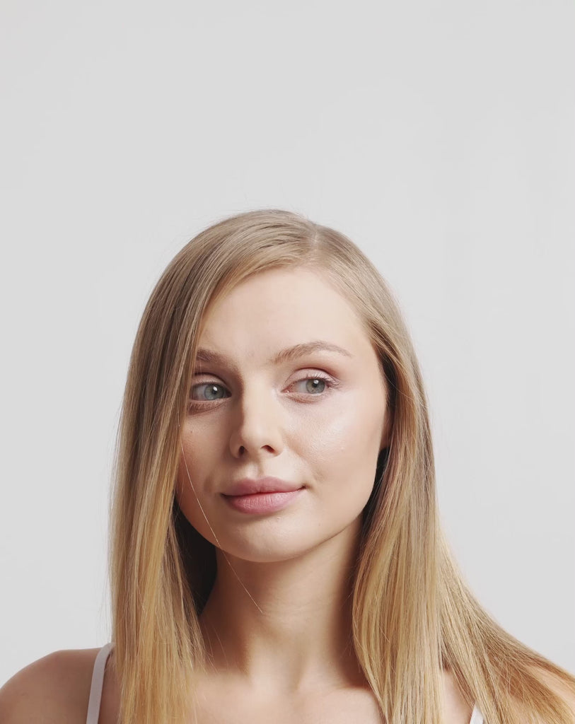 Trockenshampoo für alle Haartypen, das die Frische wiederherstellt und Nutridome Volumen verleiht_3