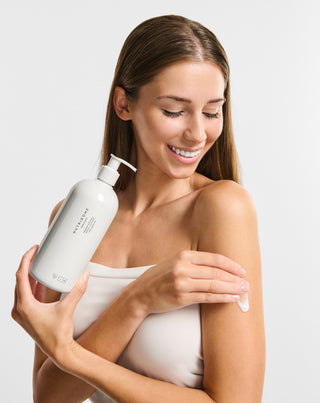Feuchtigkeitsspendende und straffende Körpermilch mit Jojoba-Nutridome-Öl - 2